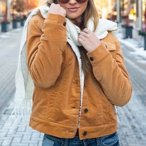 Sherpa Lined Cord Jacket— perfect condition